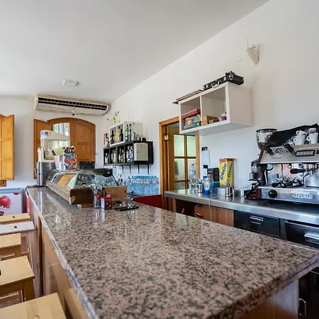 Albergue Del Serpis 호스텔 *